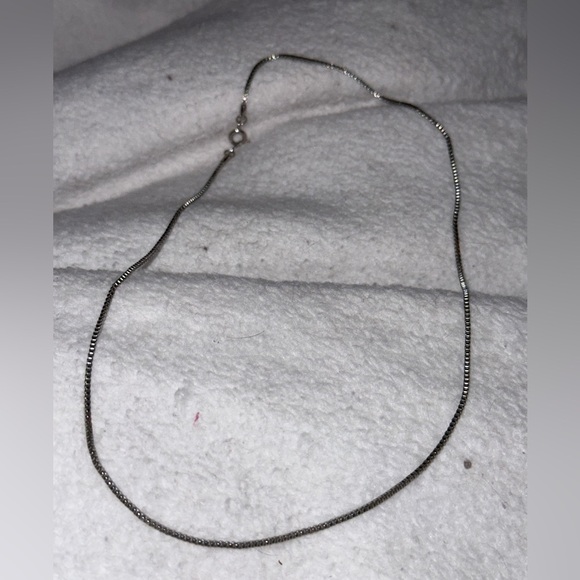 Box Chain Necklace - Picture 3 of 4